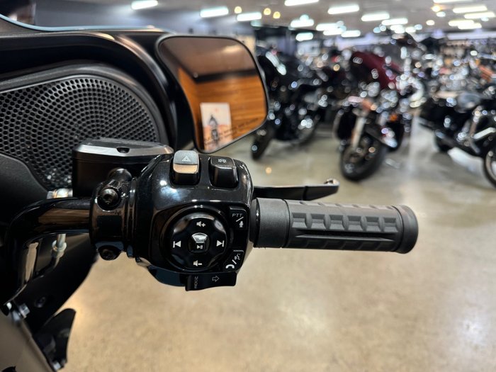 2024 Harley-davidson FLHX STREET GLIDE (117) Sharkskin Blue