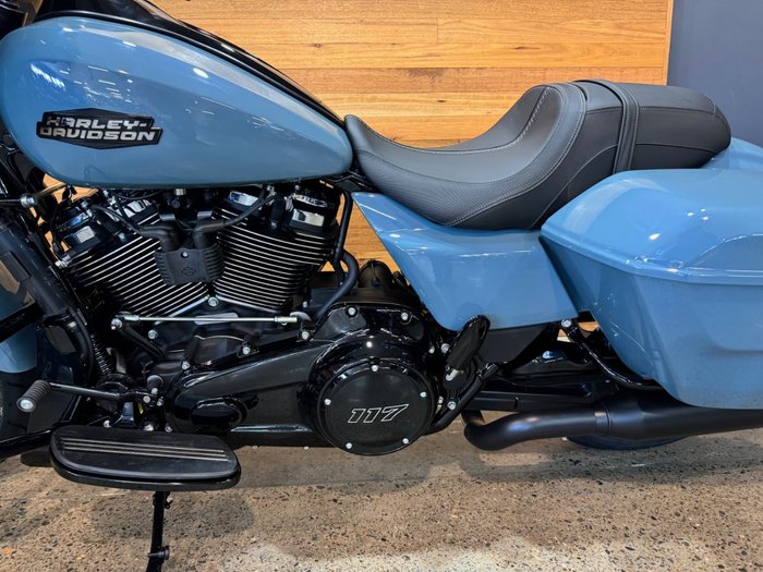 2024 Harley-davidson FLHX STREET GLIDE (117) Sharkskin Blue
