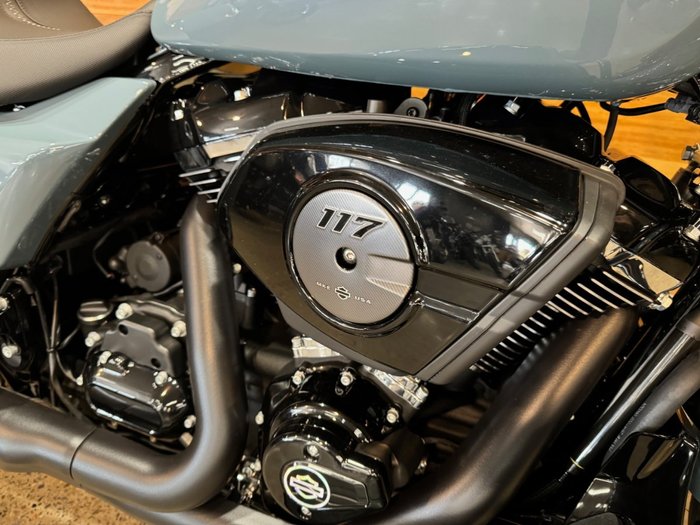 2024 Harley-davidson FLHX STREET GLIDE (117) Sharkskin Blue