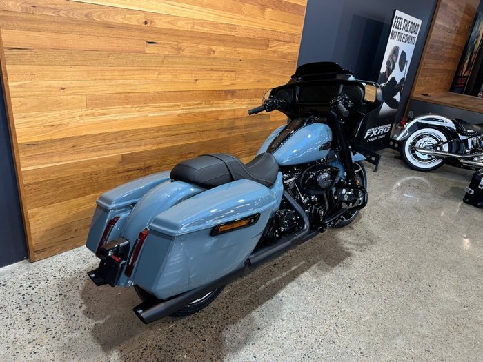 2024 Harley-davidson FLHX STREET GLIDE (117) Sharkskin Blue