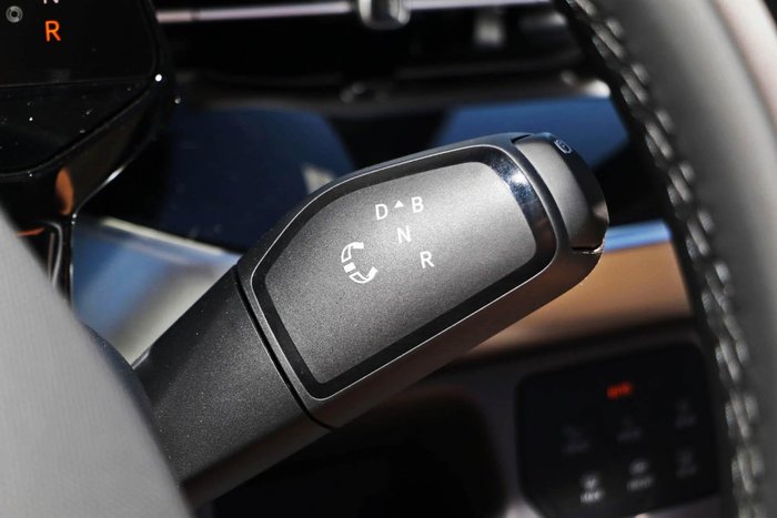 2025 Volkswagen ID. Buzz Pro BEV560