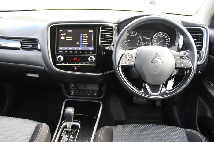 2020 Mitsubishi Outlander ES ZL MY21 Sterling Silver