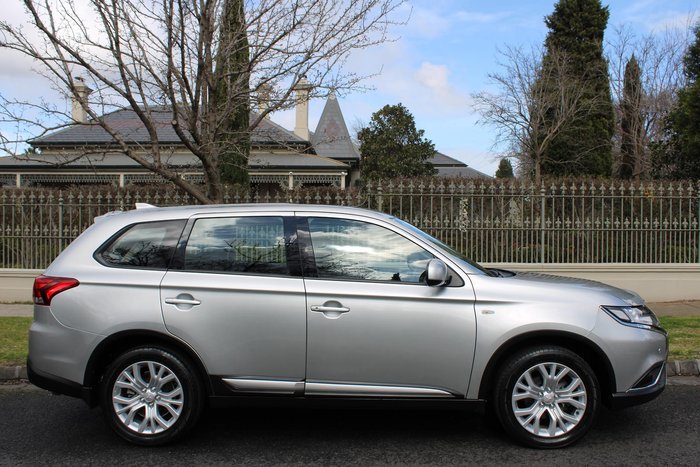 2020 Mitsubishi Outlander ES ZL MY21 Sterling Silver