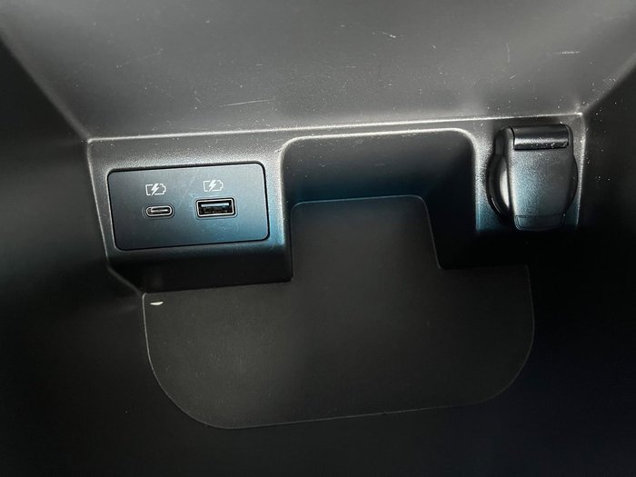 2022 Nissan Navara SL D23 MY21.5 4x2 Solid White