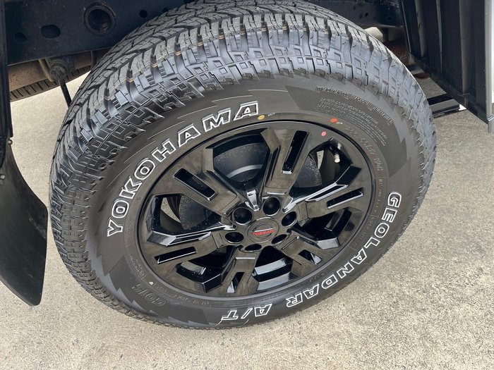 2022 Nissan Navara SL D23 MY21.5 4x2 Solid White