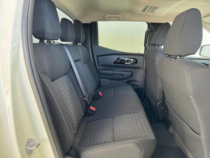 2024 Mitsubishi Triton GLS