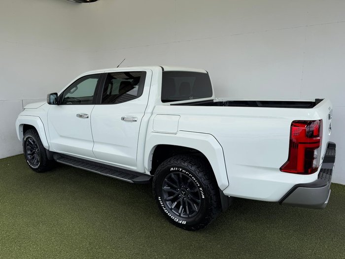 2024 Mitsubishi Triton GLS