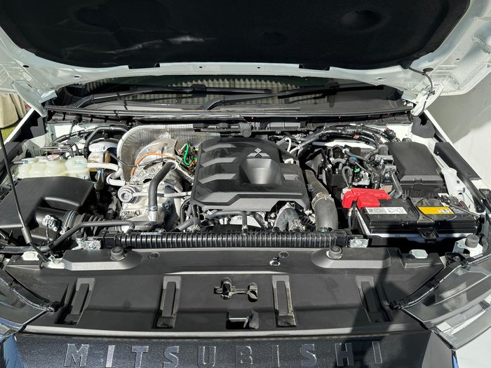 2024 Mitsubishi Triton GLS