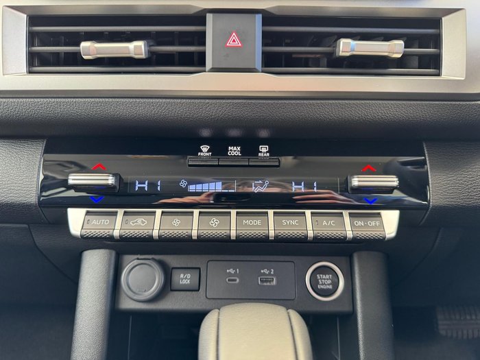 2024 Mitsubishi Triton GLS