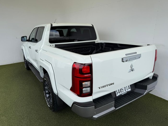 2024 Mitsubishi Triton GLS