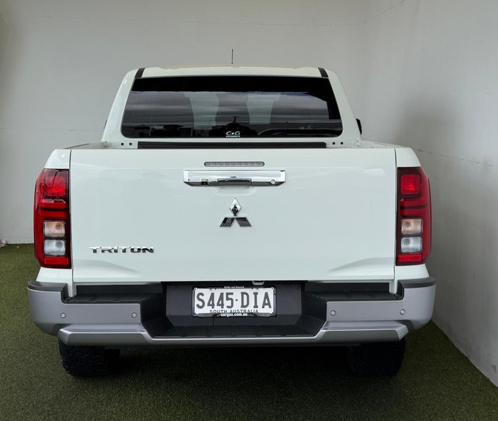 2024 Mitsubishi Triton GLS