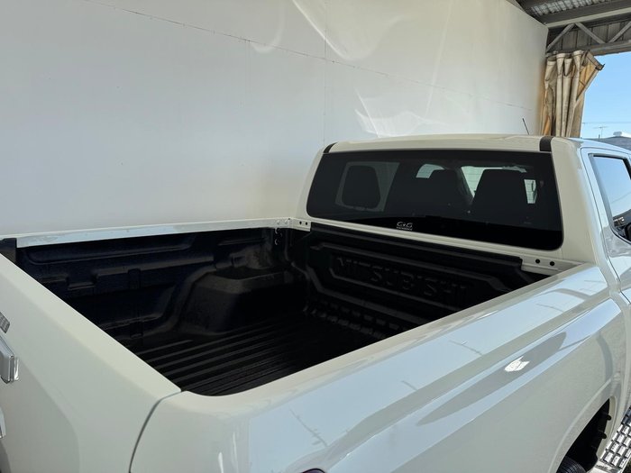 2024 Mitsubishi Triton GLS