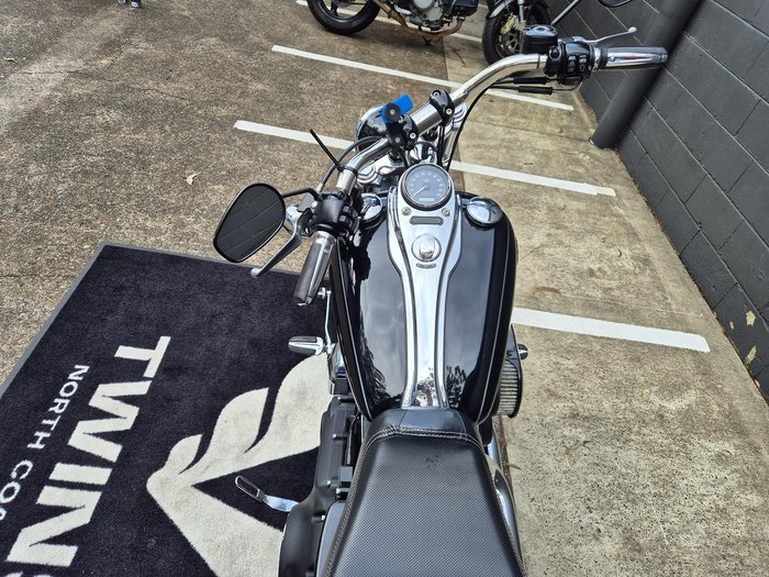 2017 Harley-Davidson Dyna Wide Glide 1690 (FXDWG) Dyna Black