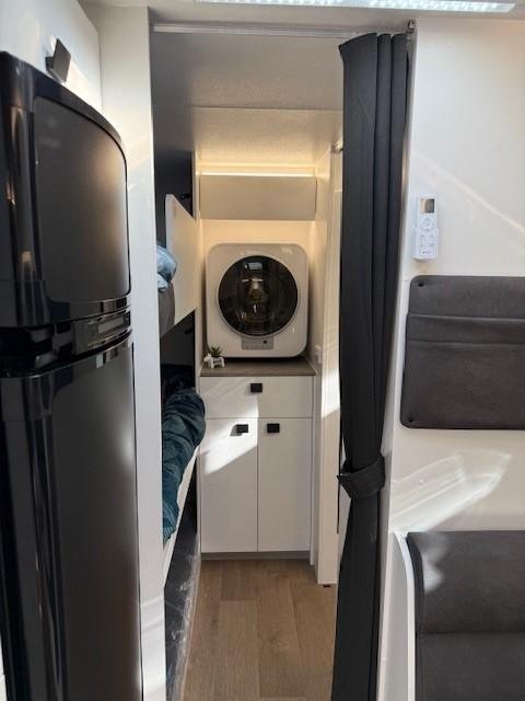 2025 New Age Caravans Road Owl 21' Family Adventurer