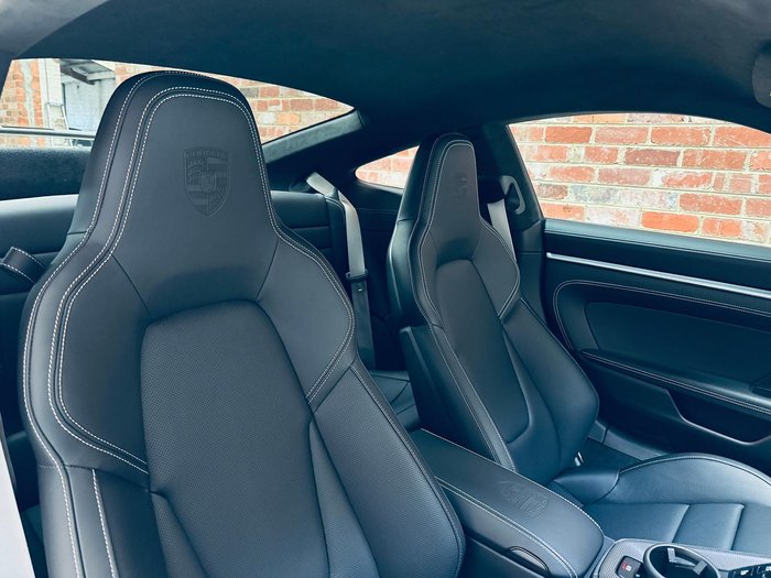 2025 Porsche 911 Carrera S 992 II MY25 Crayon