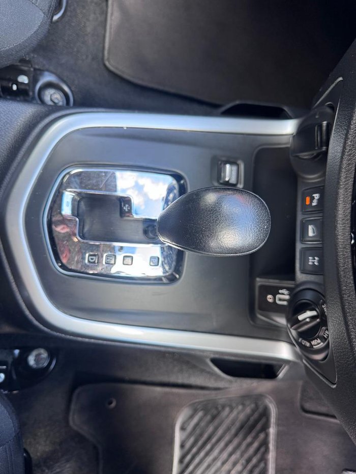 2021 Nissan Navara ST D23 MY21 4X4 Dual Range Solid White