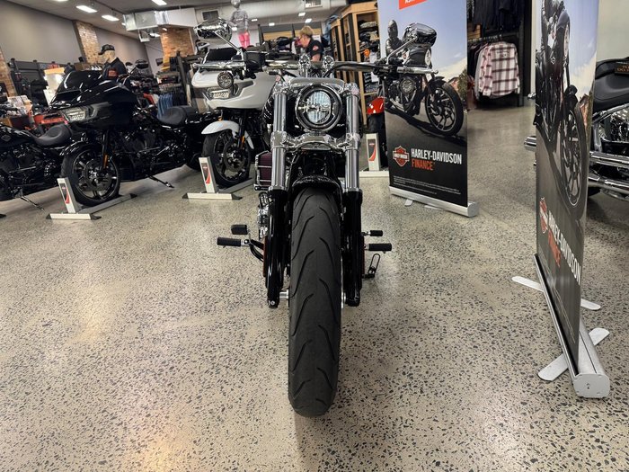 2025 Harley-Davidson Breakout 117 (FXBR) Softail Black