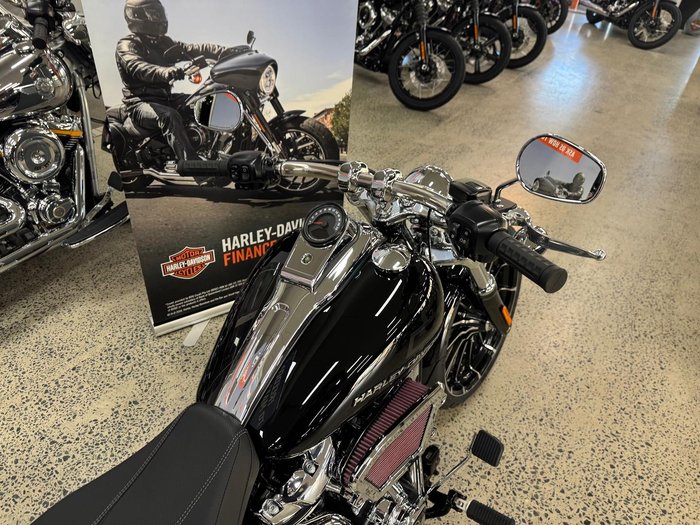 2025 Harley-Davidson Breakout 117 (FXBR) Softail Black