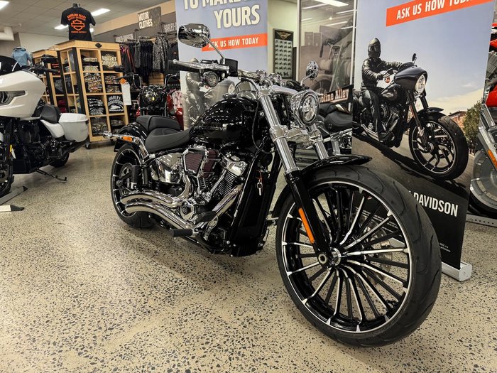 2025 Harley-Davidson Breakout 117 (FXBR) Softail Black