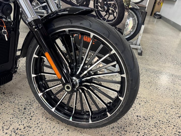 2025 Harley-Davidson Breakout 117 (FXBR) Softail Black