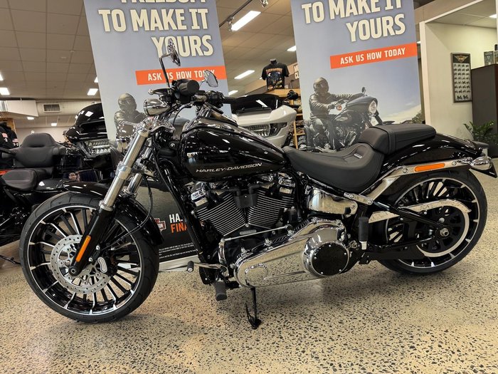 2025 Harley-Davidson Breakout 117 (FXBR) Softail Black