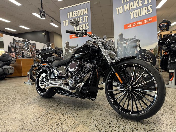 2025 Harley-Davidson Breakout 117 (FXBR) Softail Black