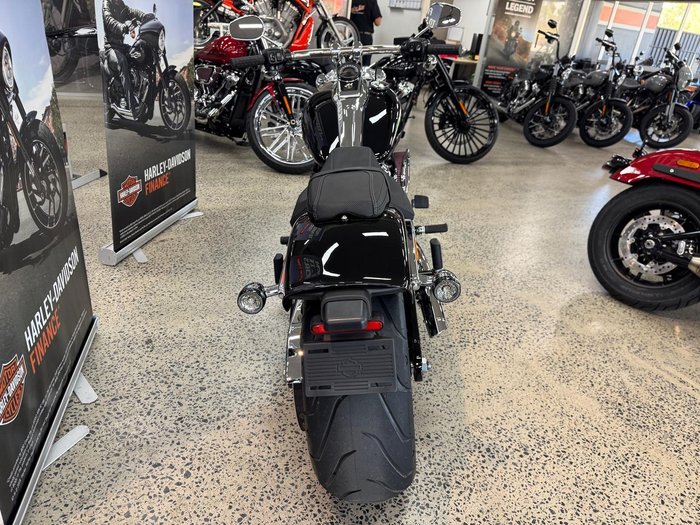2025 Harley-Davidson Breakout 117 (FXBR) Softail Black