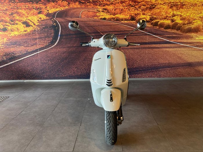2024 Vespa Primavera 50 4T Primavera White