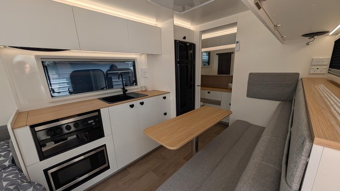 2025 Traveller 15' Destination Track