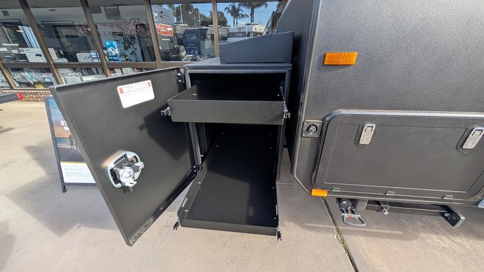 2025 JB Caravans 21'6 Scorpion Sting Air Rear Door