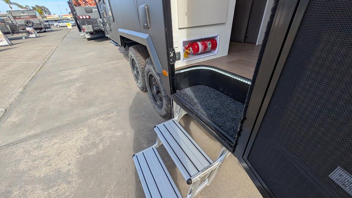 2025 JB Caravans 21'6 Scorpion Sting Air Rear Door Save $16,810 Was $168,100