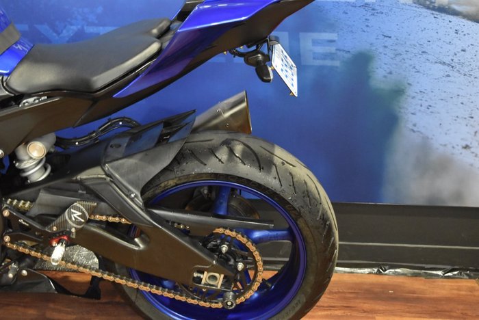 2017 Yamaha YZF-R6 Blue