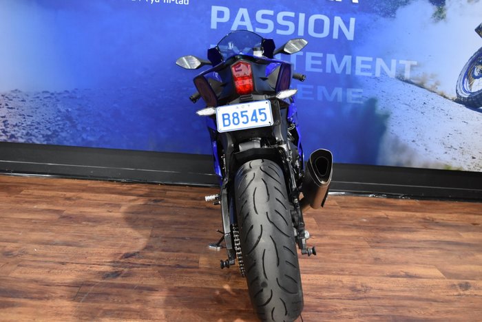 2017 Yamaha YZF-R6 Blue