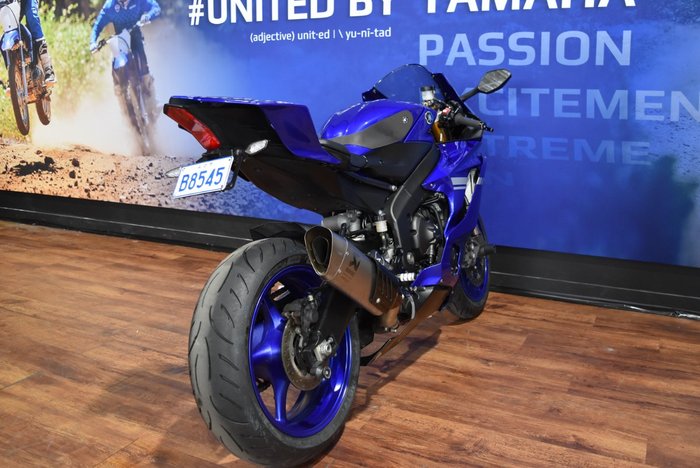 2017 Yamaha YZF-R6 Blue