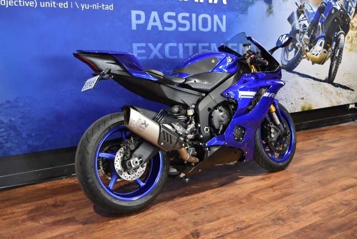 2017 Yamaha YZF-R6 Blue