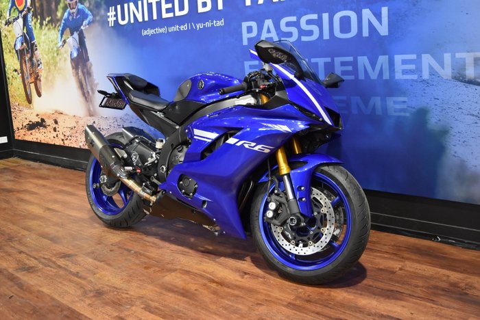 2017 Yamaha YZF-R6 Blue
