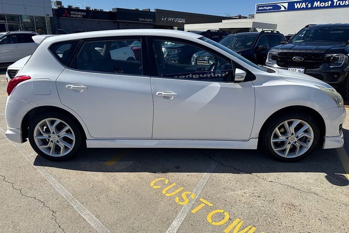 2013 Nissan Pulsar SSS