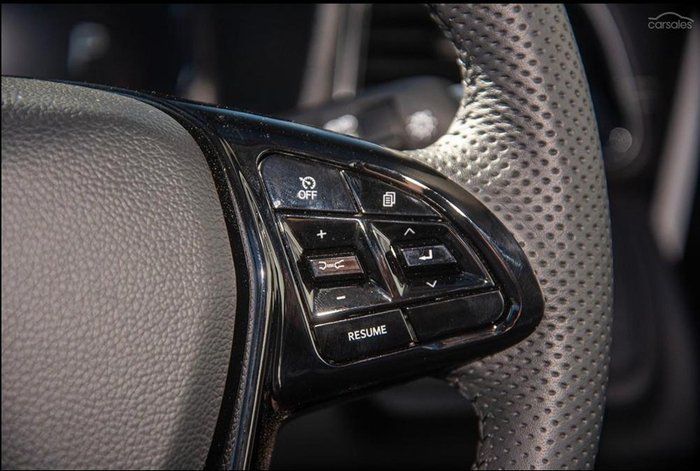 2025 Mahindra XUV3XO AX7L