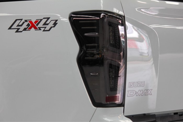 2023 Isuzu D-MAX SX MY23 4X4 Dual Range Mineral White