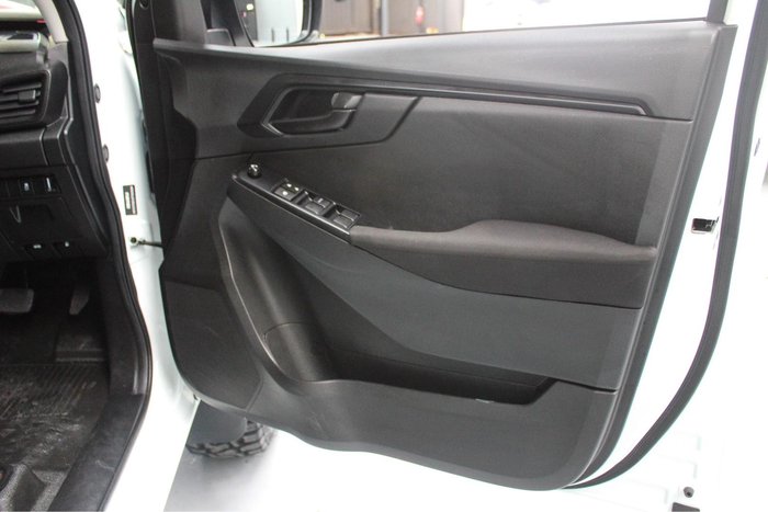 2023 Isuzu D-MAX SX MY23 4X4 Dual Range Mineral White