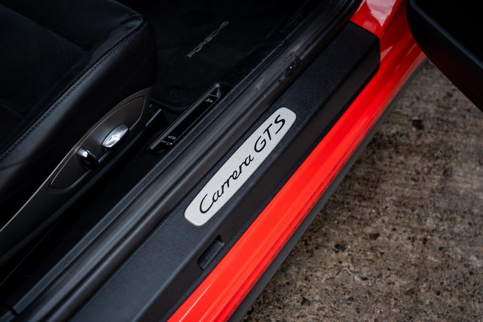 2017 Porsche 911 Carrera GTS