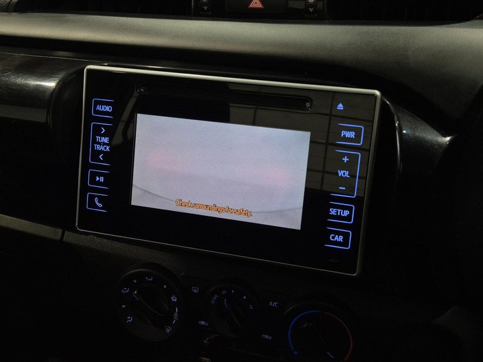 2019 Toyota Hilux Workmate TGN121R 4x2 Glacier White