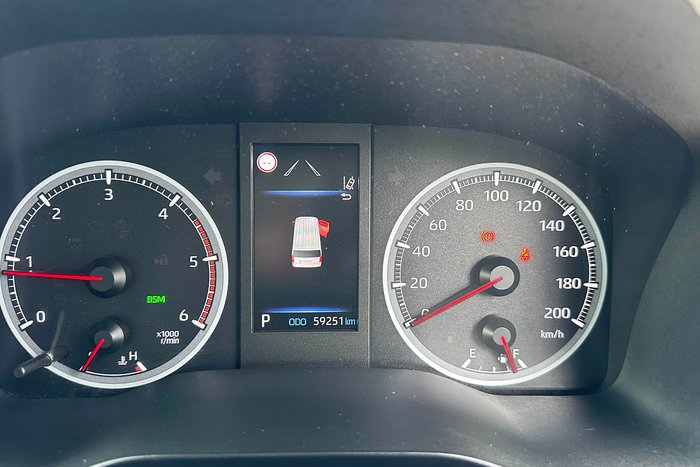 2019 Toyota Hiace Commuter