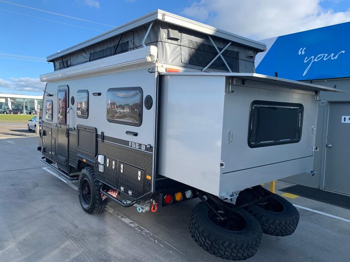 2022 Fantasy Caravan F5S D