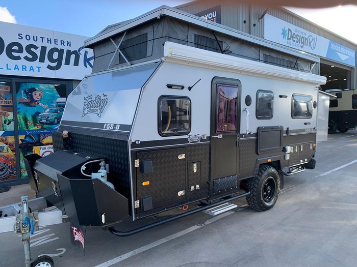 2022 Fantasy Caravan F5S D