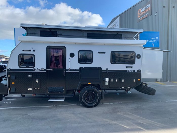 2022 Fantasy Caravan F5S D