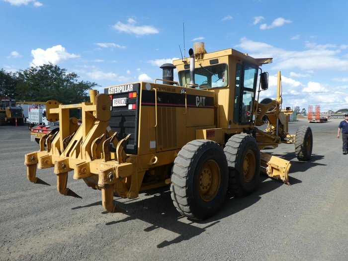 1999 Caterpillar 12H YELLOW