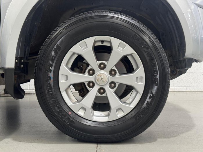 2010 Mitsubishi Triton GLX-R MN MY10 4X4 Dual Range Cool Silver