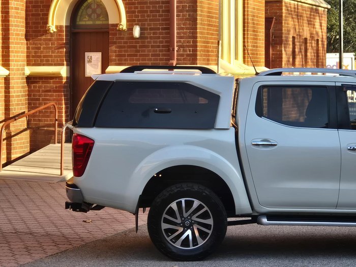 2019 Nissan Navara ST-X