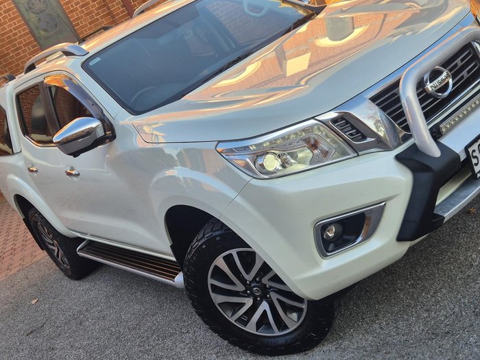 2019 Nissan Navara ST-X